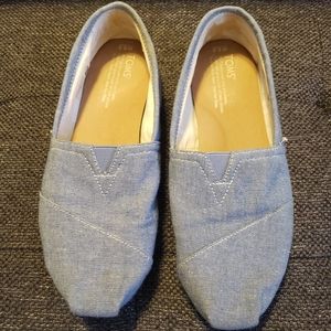 Like New Light Blue Denim TOMS